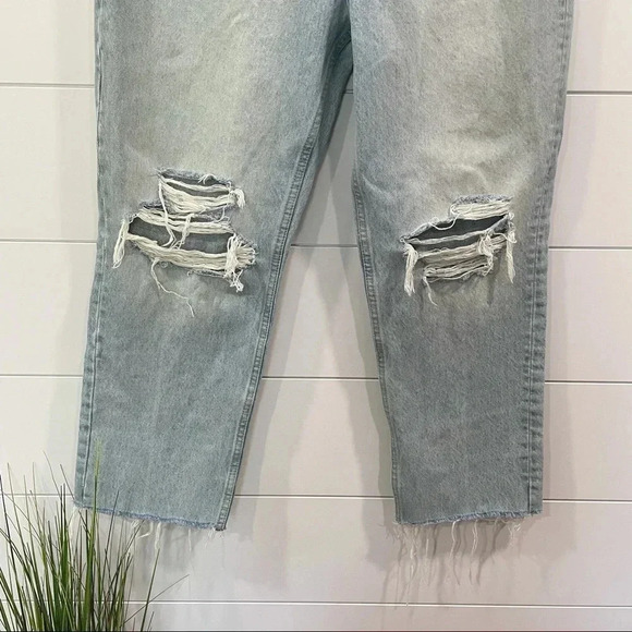 Zara Light Wash Distressed Mom Jeans Size 8 - Picture 3 of 9